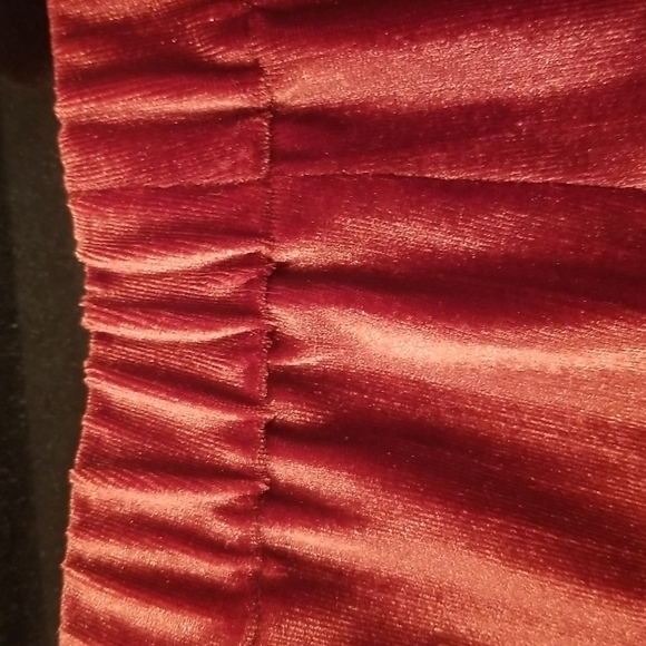 💕ST. JOHN💕 Crushed Velvet Pants with Elasticized Back Waist Oxblood Red L NWOT - Picture 7 of 12